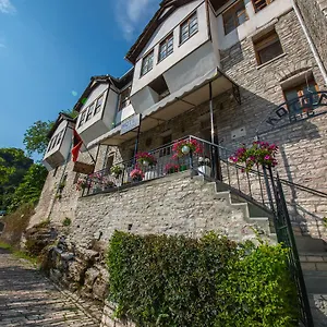 Kotoni Couette-café Gjirokastër